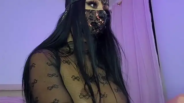 kamila french online show from April 22, 9:43 pm