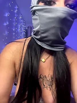 kamila french online show from December 17, 10:15 pm