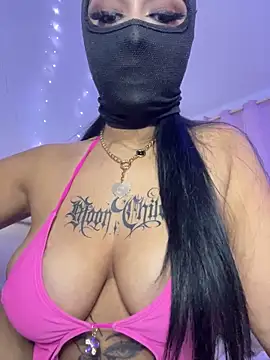 Snapshot of kamila_french chatting on November 30, 10:54 pm kamila french online show from November 30, 10:54 pm