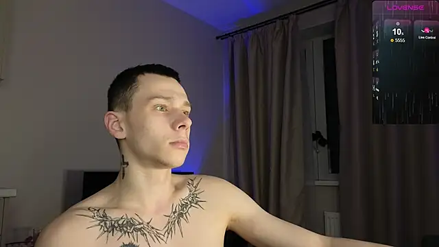 R1mmo   online show from October 4, 12:01 am