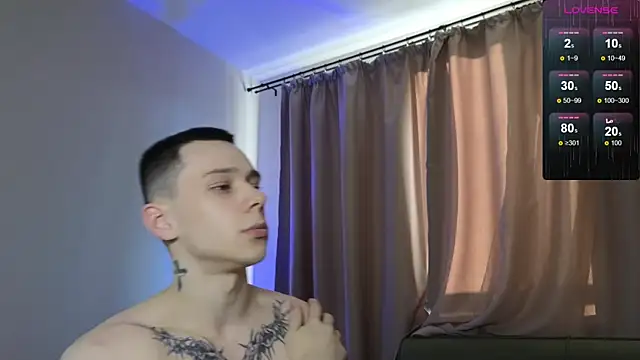 R1mmo   online show from April 10, 4:14 pm