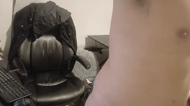 Snapshot of Armyexhibitionistvet chatting on December 22, 8:03 am Armyexhibitionistvet online show from December 22, 8:03 am