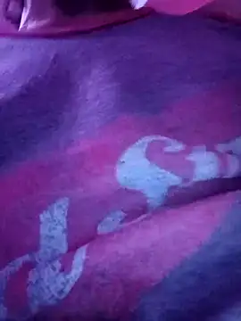 Armyexhibitionistvet online show from April 12, 8:28 am