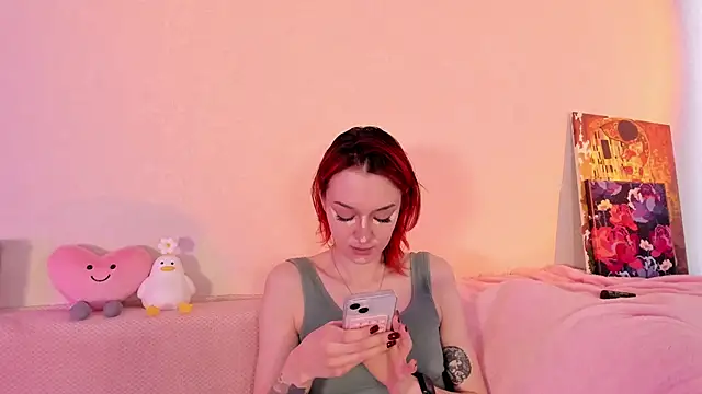 Snapshot of CrystalRey chatting on February 16, 4:53 am CrystalRey online show from February 16, 4:53 am