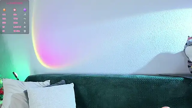 Snapshot of CrystalRey chatting on December 22, 3:50 am CrystalRey online show from December 22, 3:50 am