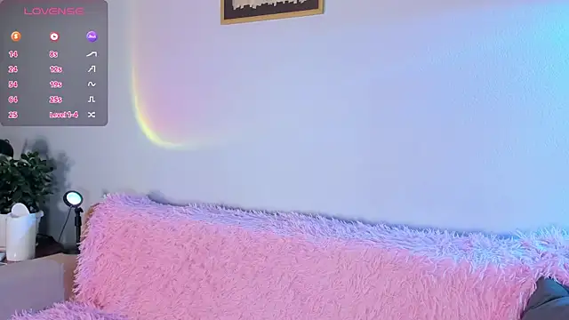 Snapshot of CrystalRey chatting on November 15, 6:17 am CrystalRey online show from November 15, 6:17 am