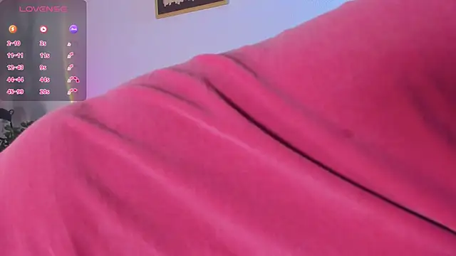 Snapshot of CrystalRey chatting on November 9, 6:50 am CrystalRey online show from November 9, 6:50 am