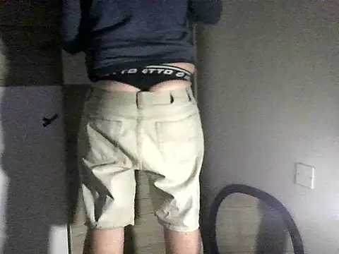 Snapshot of prcalek19 chatting on December 15, 2:56 pm prcalek19 online show from December 15, 2:56 pm