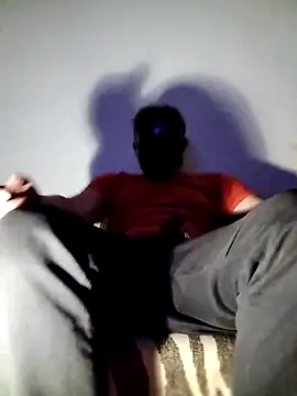 Snapshot of prcalek19 chatting on October 10, 11:38 pm prcalek19 online show from October 10, 11:38 pm