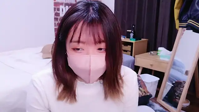 Snapshot of ayu_yu_xo chatting on March 13, 1:18 pm ayu yu xo online show from March 13, 1:18 pm