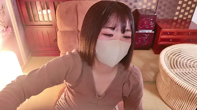 Snapshot of Minami_San chatting on February 25, 10:04 am Minami San online show from February 25, 10:04 am