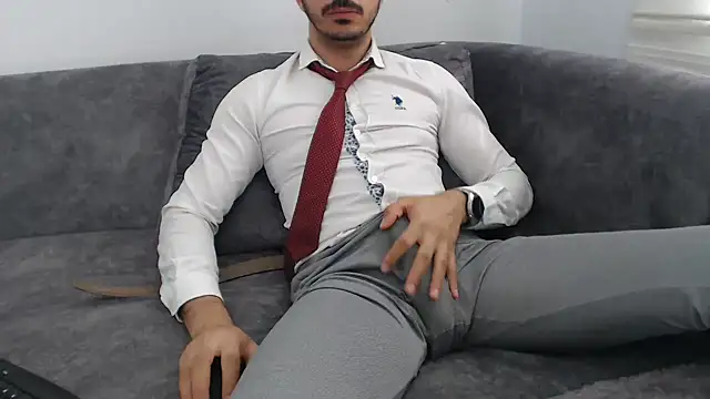 Naughtb0y online show from May 17, 11:10 am
