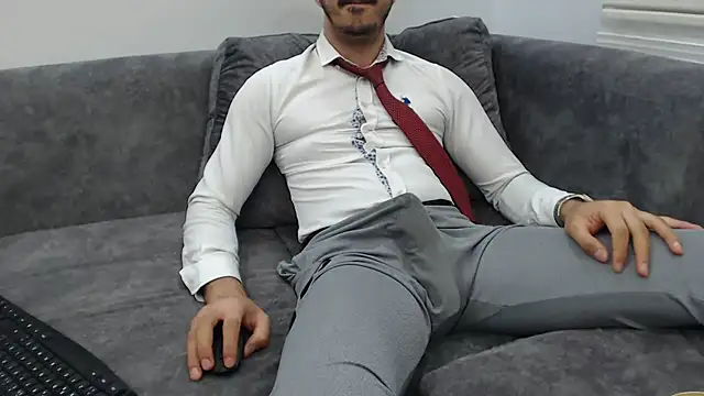 Naughtb0y online show from May 17, 11:16 pm