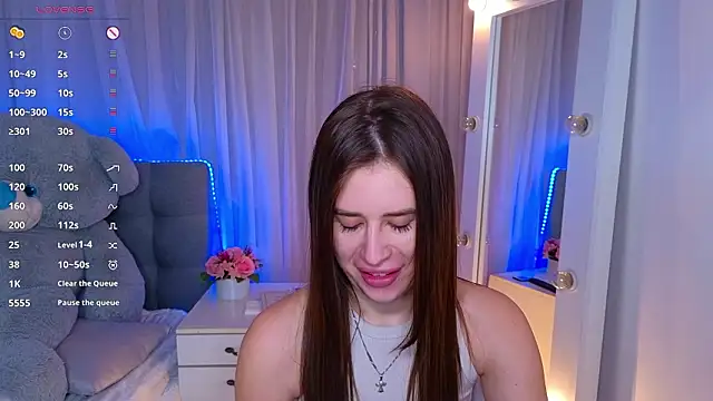 Snapshot of Milkissss chatting on February 20, 9:06 pm Milkissss online show from February 20, 9:06 pm