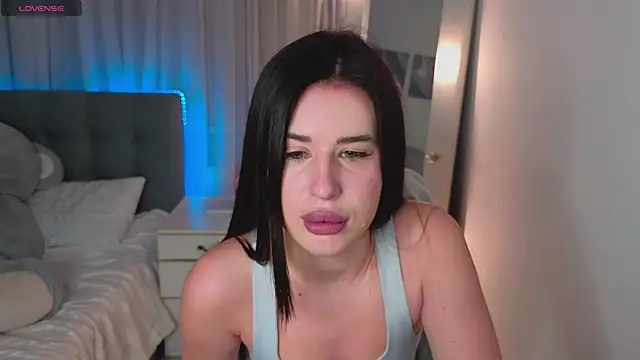 Milkissss online show from April 19, 7:20 am