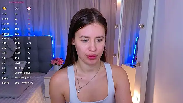 Snapshot of Milkissss chatting on February 25, 9:47 pm Milkissss online show from February 25, 9:47 pm