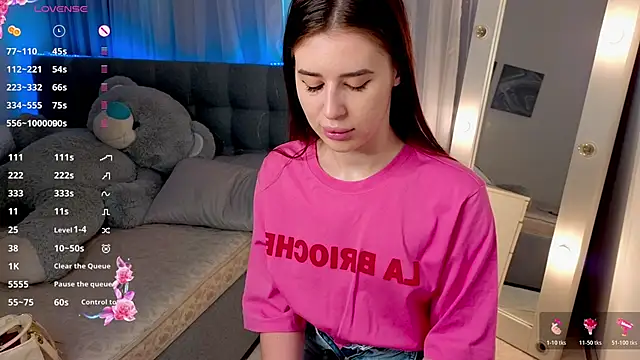 Milkissss online show from April 1, 5:20 am