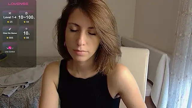 Snapshot of _blackgem chatting on October 16, 9:50 am blackgem online show from October 16, 9:50 am