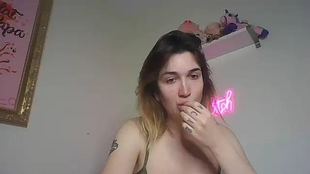 Icy  Diamond online show from September 24, 8:04 pm