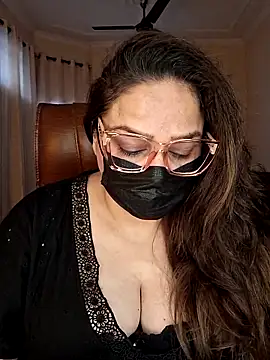 SEXY-Sardarni online show from February 1, 7:50 am