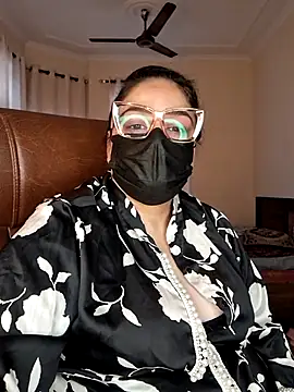 SEXY-Sardarni online show from January 17, 8:07 am