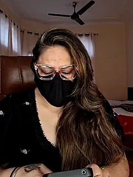 Snapshot of SEXY-Sardarni chatting on February 2, 8:24 am SEXY-Sardarni online show from February 2, 8:24 am