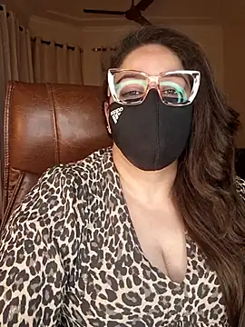 SEXY-Sardarni online show from May 13, 2:35 pm