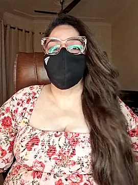 SEXY-Sardarni online show from June 10, 2:40 pm