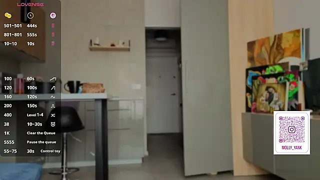 mollyyank online show from February 25, 9:09 am