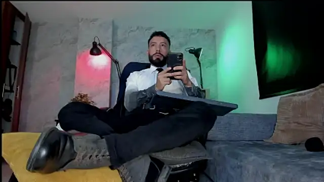 bruno woods online show from December 4, 11:53 am