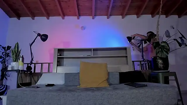 bruno woods online show from February 3, 12:32 am