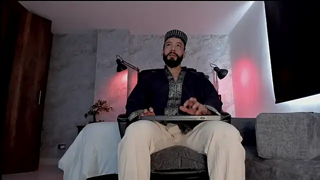 bruno woods online show from November 29, 1:00 pm