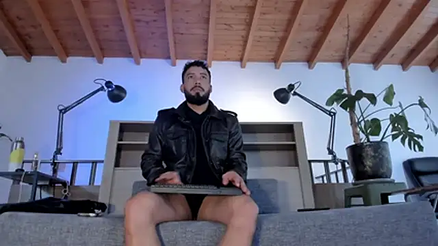 bruno woods online show from March 6, 6:14 pm