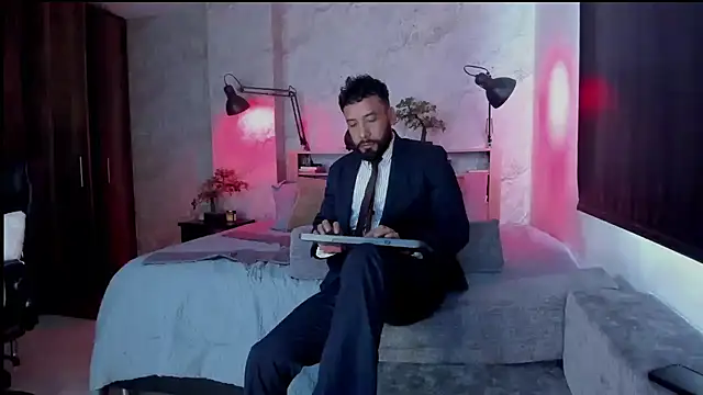 bruno woods online show from November 20, 1:45 pm