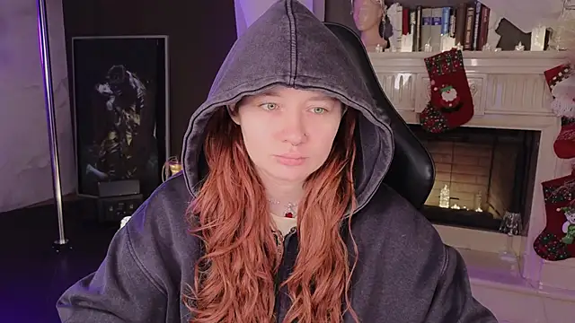 carolina elf online show from December 4, 12:37 pm