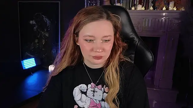 carolina elf online show from March 22, 8:16 am