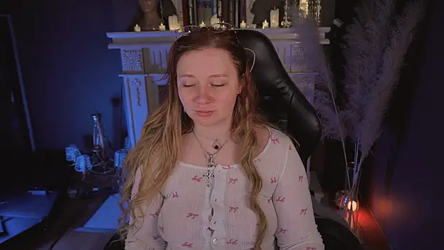 carolina elf online show from January 17, 5:33 am