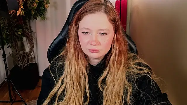 carolina elf online show from February 27, 5:18 am