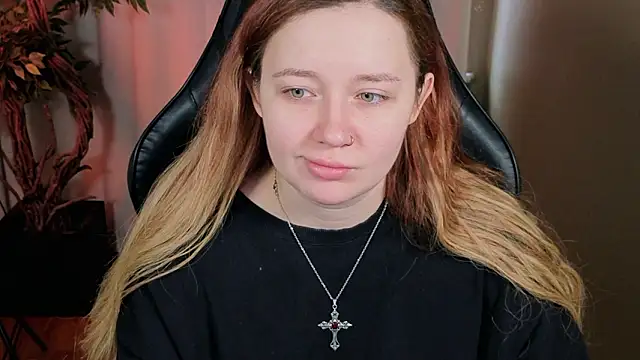 carolina elf online show from March 18, 7:22 am