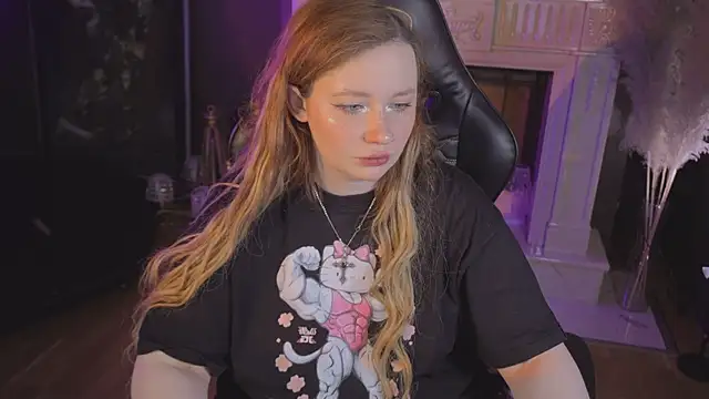 carolina elf online show from March 28, 1:01 pm