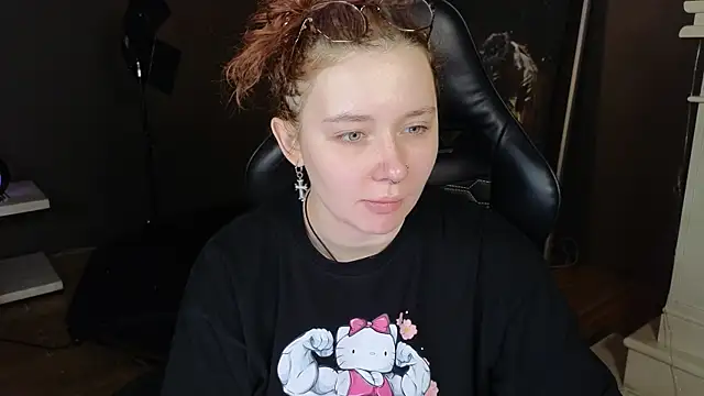 Snapshot of carolina_elf chatting on February 7, 5:52 am carolina elf online show from February 7, 5:52 am