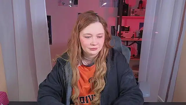 carolina elf online show from February 18, 5:16 am