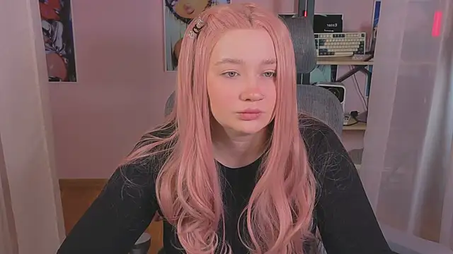 carolina elf online show from March 13, 5:23 am