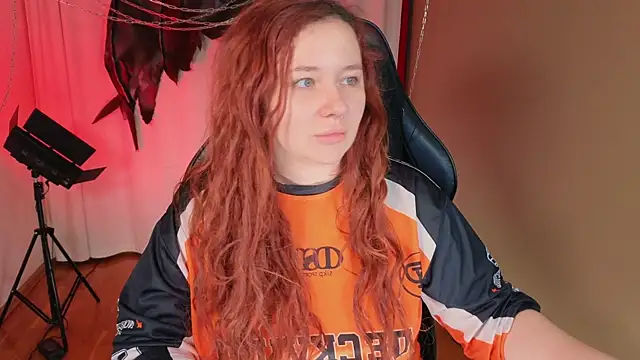 carolina elf online show from November 4, 6:06 am