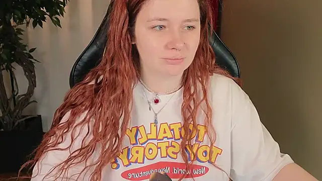 carolina elf online show from November 19, 12:38 pm