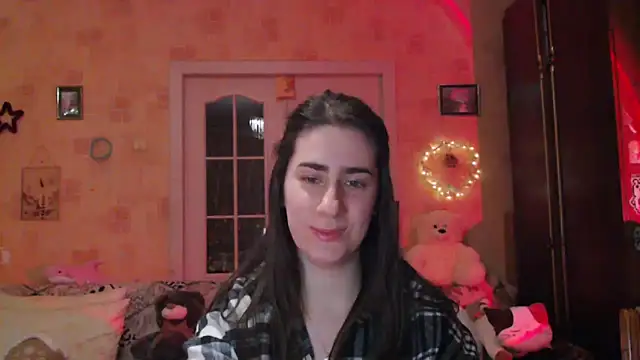 Snapshot of INELIKA chatting on September 8, 9:14 pm INELIKA online show from September 8, 9:14 pm