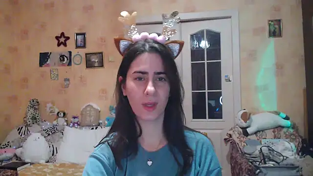 Snapshot of INELIKA chatting on December 15, 8:25 pm INELIKA online show from December 15, 8:25 pm