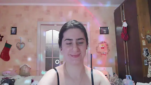 Snapshot of INELIKA chatting on February 14, 8:53 pm INELIKA online show from February 14, 8:53 pm