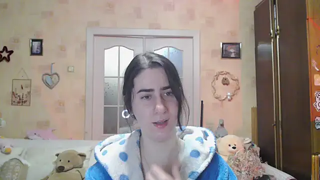 Snapshot of INELIKA chatting on November 30, 9:04 pm INELIKA online show from November 30, 9:04 pm