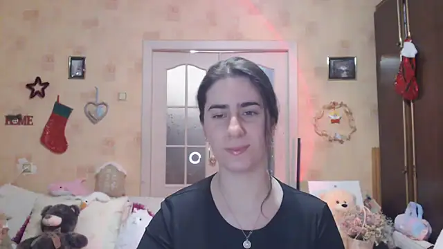 Snapshot of INELIKA chatting on February 4, 12:16 am INELIKA online show from February 4, 12:16 am